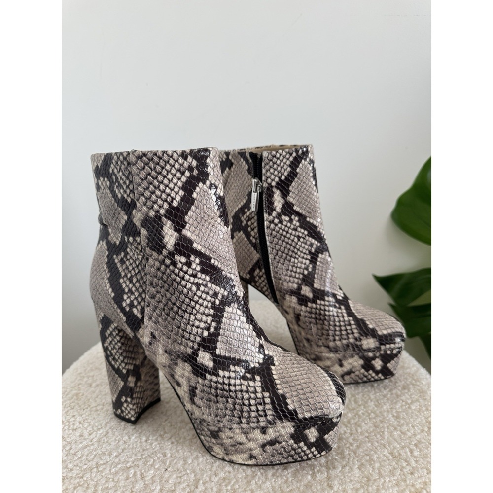 Vince Camuto Women Leslieon Snake Print Leather Platform Heel Ankle Boots sz 6.5